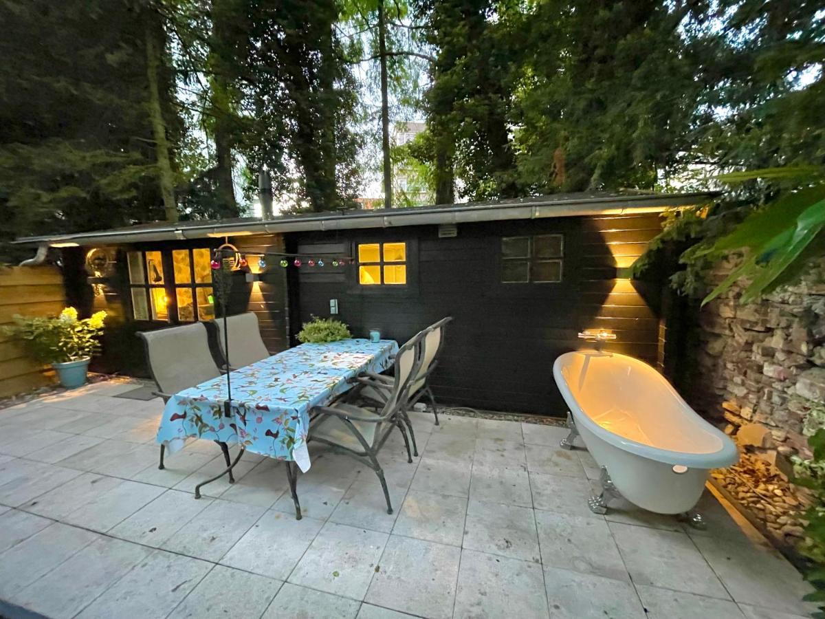 Guesthouse Villa De Eikhof Hengelo  Bagian luar foto