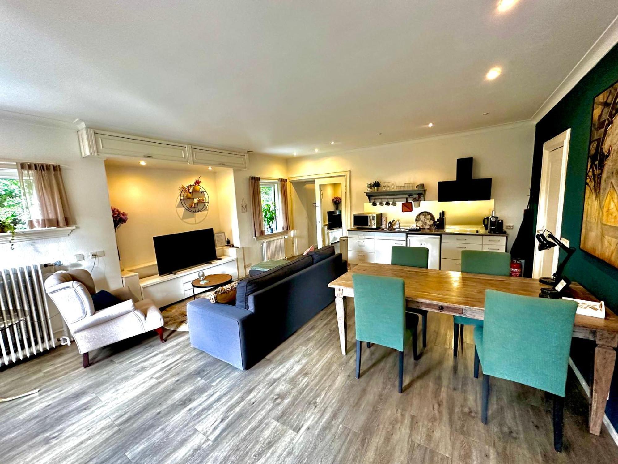 Guesthouse Villa De Eikhof Hengelo  Bagian luar foto